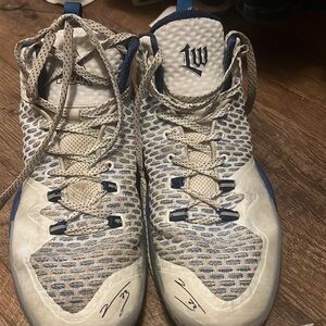 Blue and White PEAK Basketball Shoes